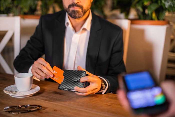 STEVENS Męski Portfel Skórzany slim nowoczesny z RFID Carbon na Karty na gotówkę prezent 
